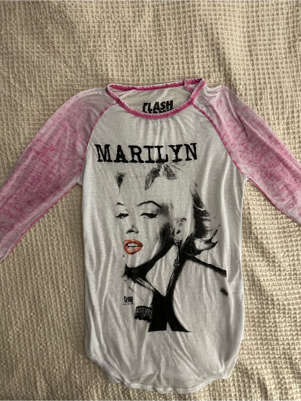 Women’s Marilyn Monroe Graphic Gauzy Raglan Top - Pink/White